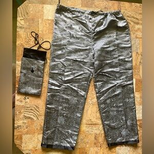 L printed pants and bag combo